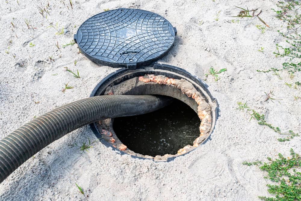 Quality Cesspool truck providing septic tank cleaning service for homes and businesses across Long Island, New York NY.